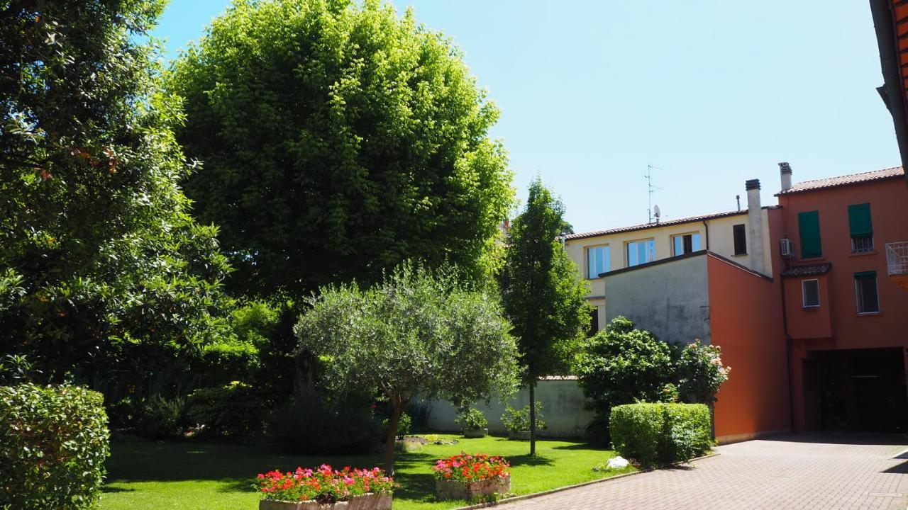 Bed and Breakfast R&B Giardino 34 Форли Экстерьер фото